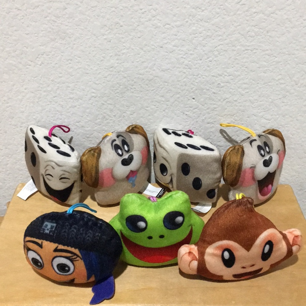 ❣️ RARE ANIMATION ❣️ COLLECTIBLE EXTREMELY CUTE KEYCHAINS PLUSHIES LOT ( NWOT )